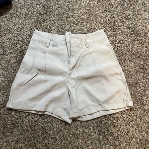 Women's Cream Shorts